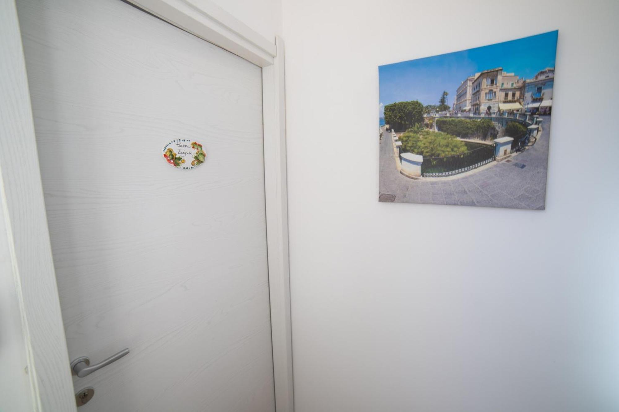 Residence Le Tre Piazze Syracuse ภายนอก รูปภาพ