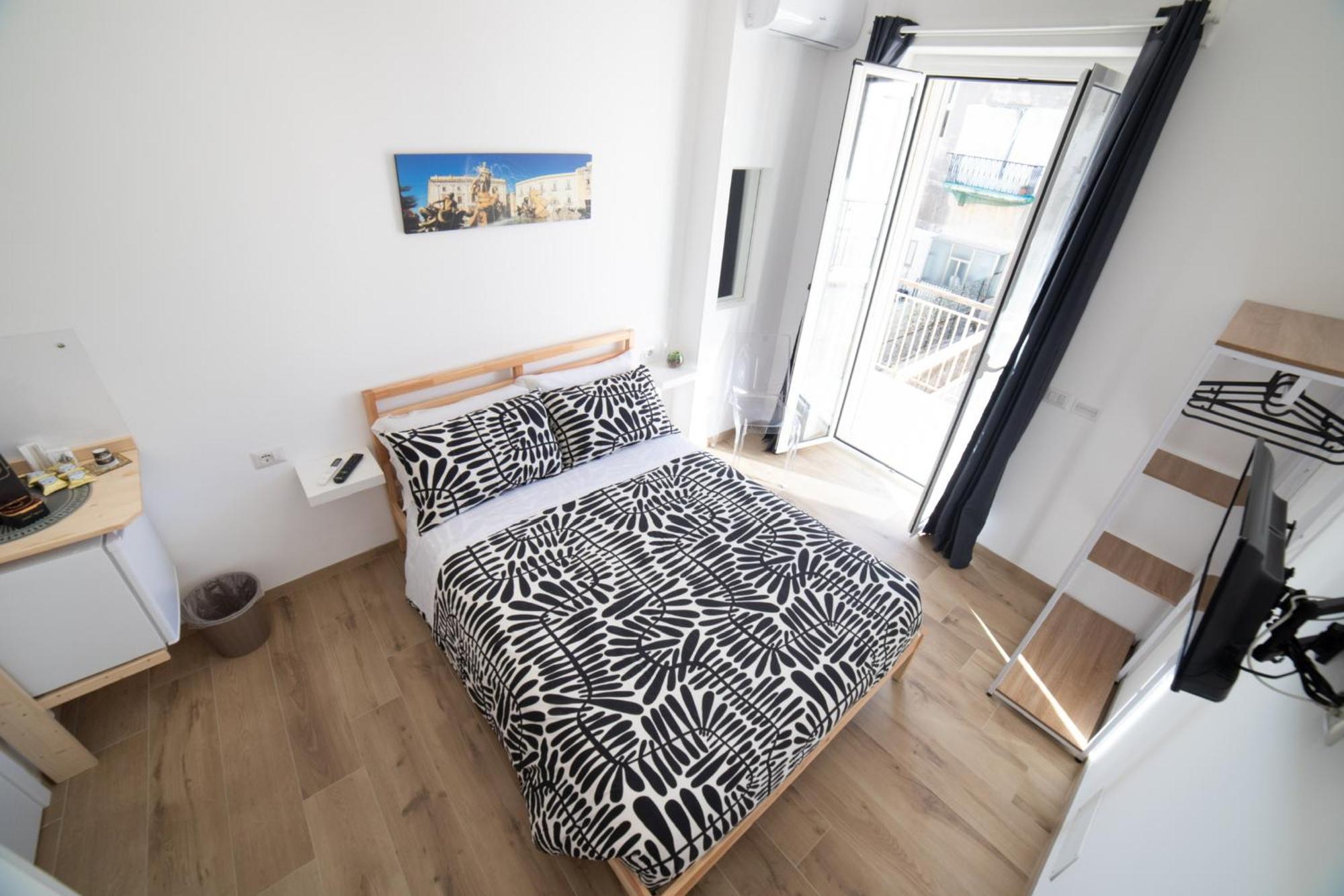Residence Le Tre Piazze Syracuse ภายนอก รูปภาพ