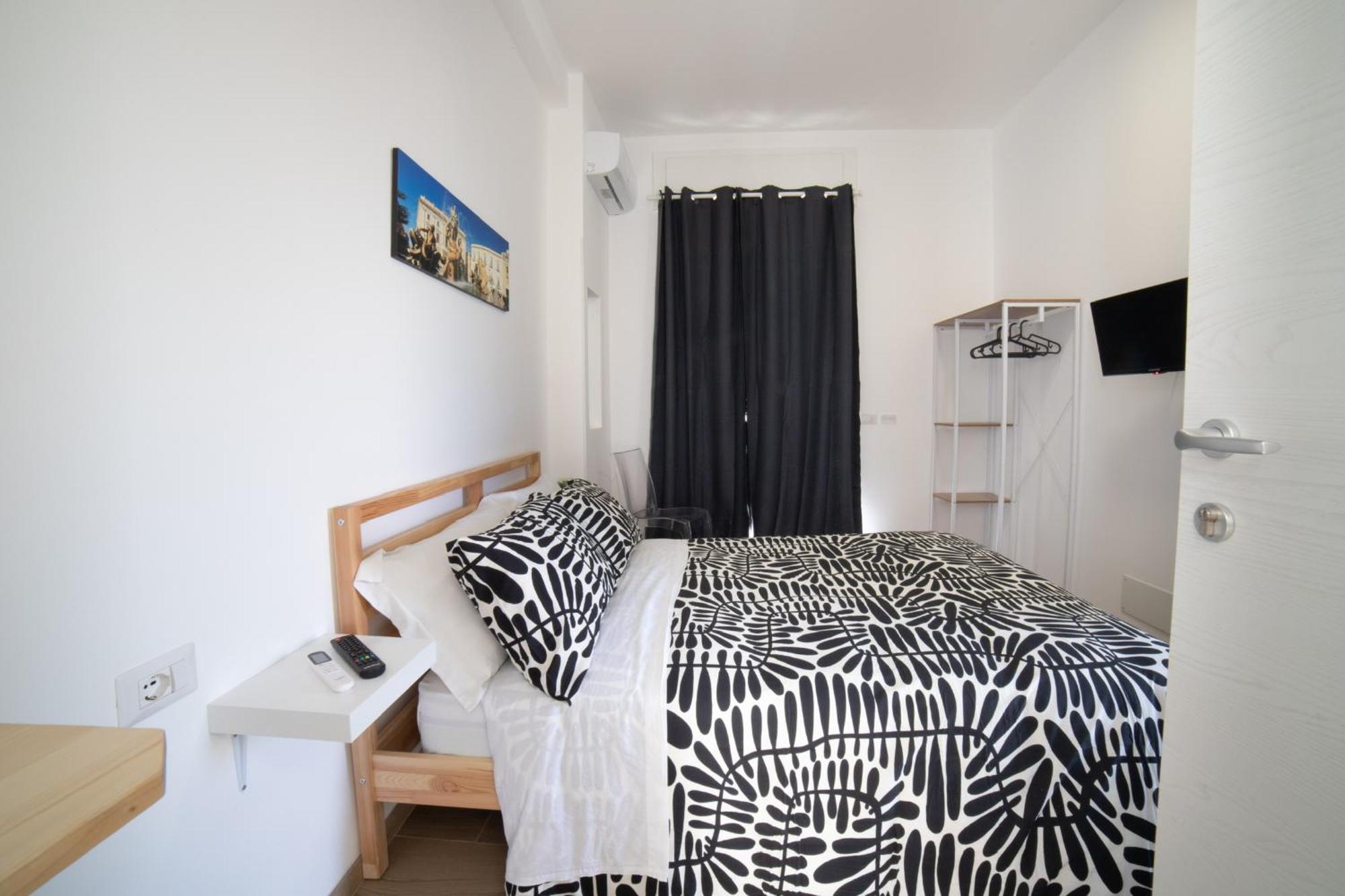 Residence Le Tre Piazze Syracuse ภายนอก รูปภาพ
